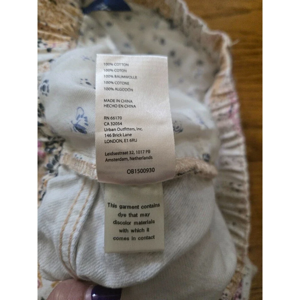 Anthropologie Pilcro High Rise Scrunchie Denim Shorts Printed Size X-Large - Picture 4 of 6